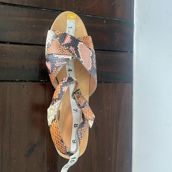 Madewell The Johanna Crisscross Clog Sandal in Snake Embossed Leather, Size 8 ♣️ - Picture 9 of 12